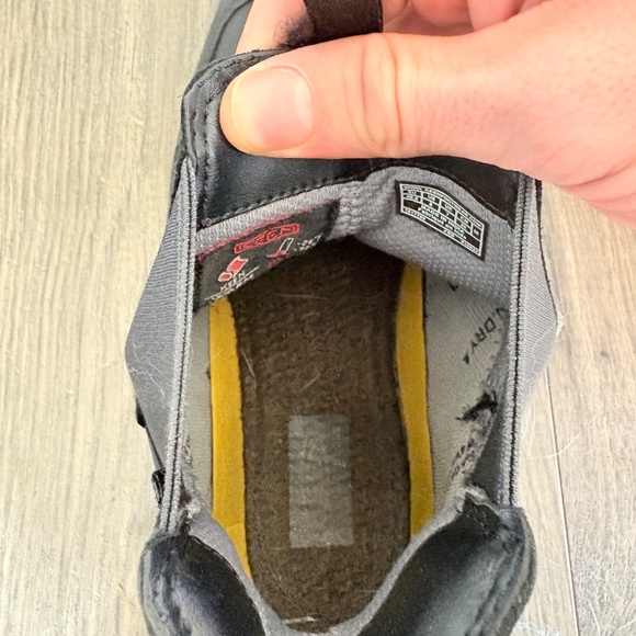 Keen Anchorage III boots - Men’s size 8 - Picture 6 of 7